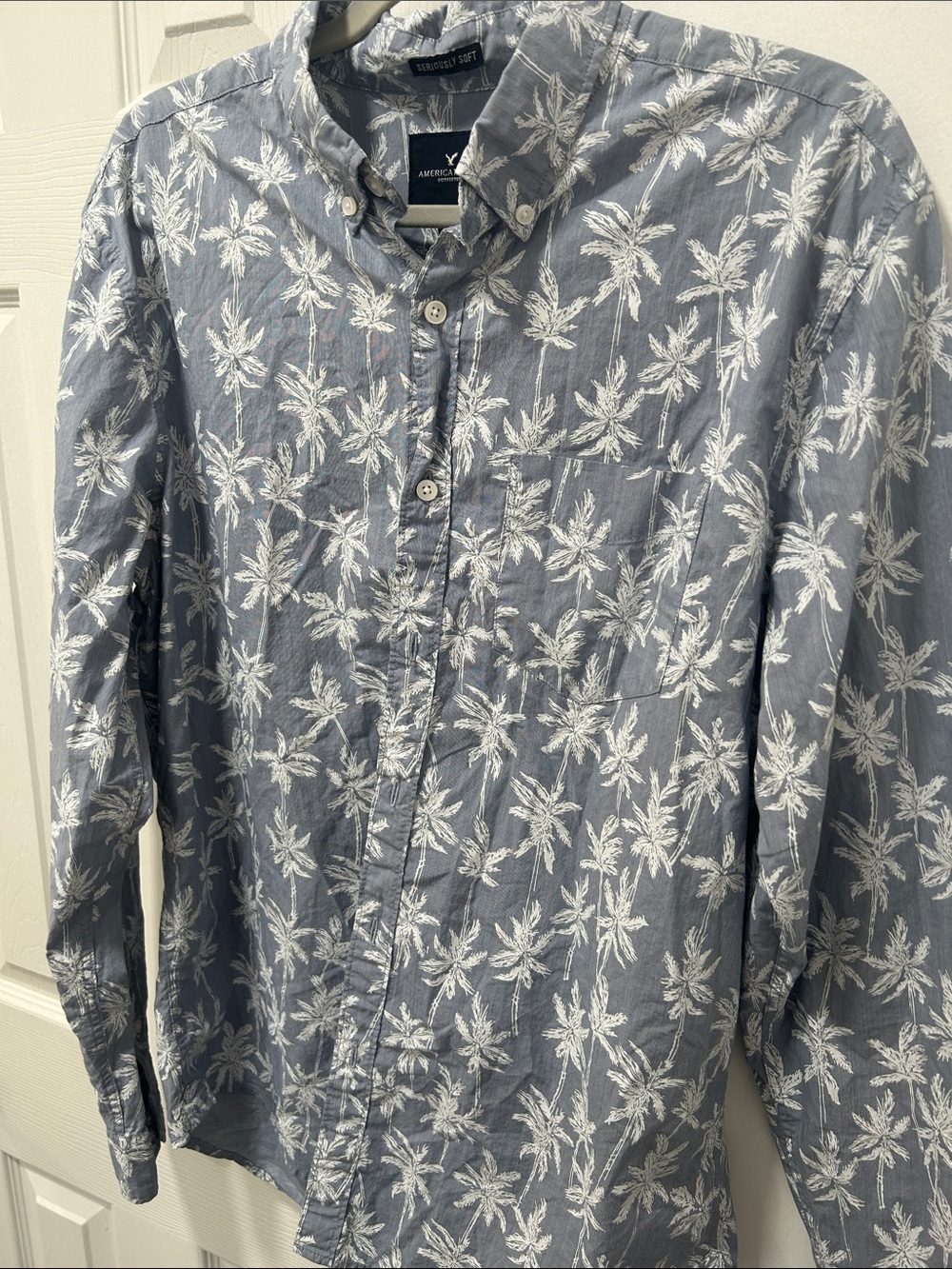 American Eagle Outfitters Blue & White Palm Print Button-Up Shirt - Picture 7 of 8